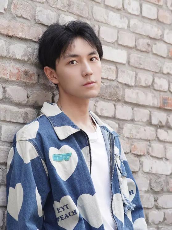 吃瓜三个男网红是谁