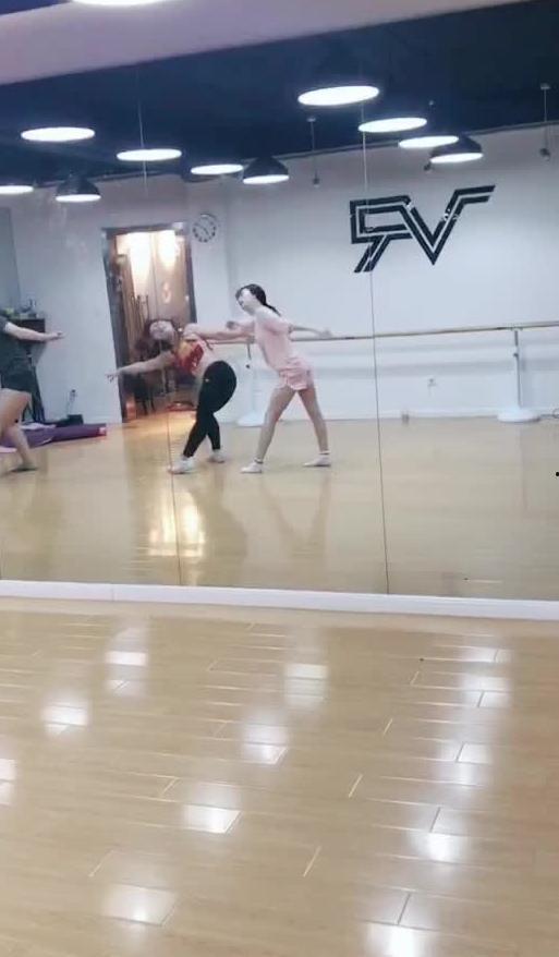 网红舞蹈吃瓜视频大全,全网热门网红舞蹈吃瓜视频大盘点